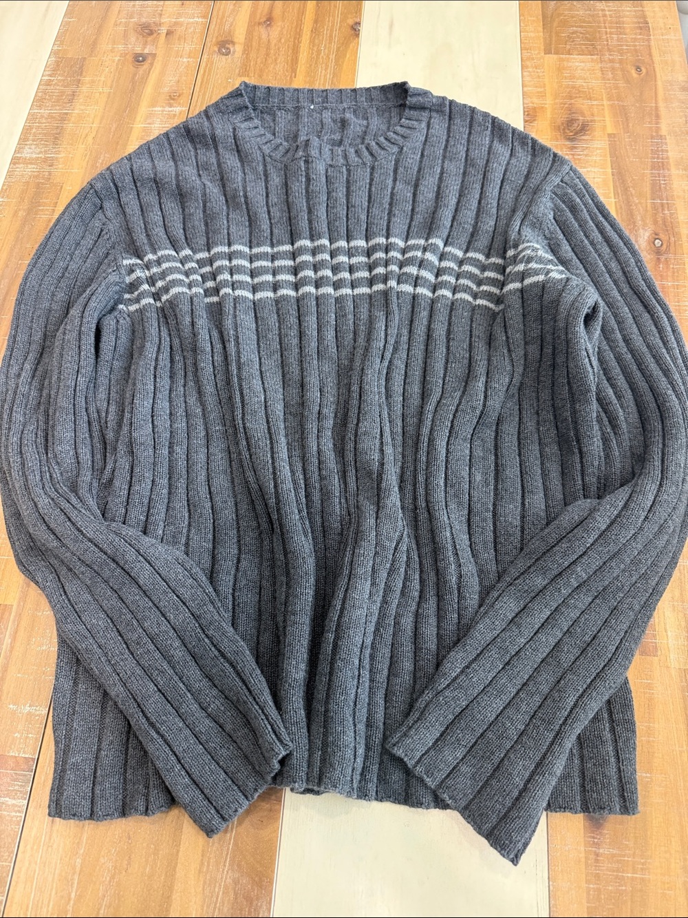 Source Unknown Dark Gray Ribbed Crewneck Sweater with White Stripe Detail